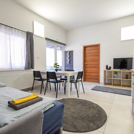 Island Apartment Budapest Ngoại thất bức ảnh